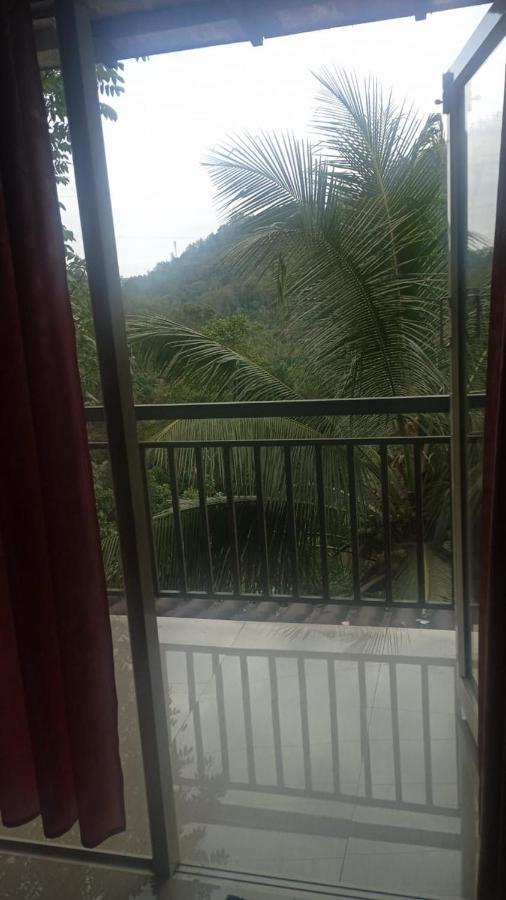 Riya Home Stay Munnar Anaviratty Eksteriør billede
