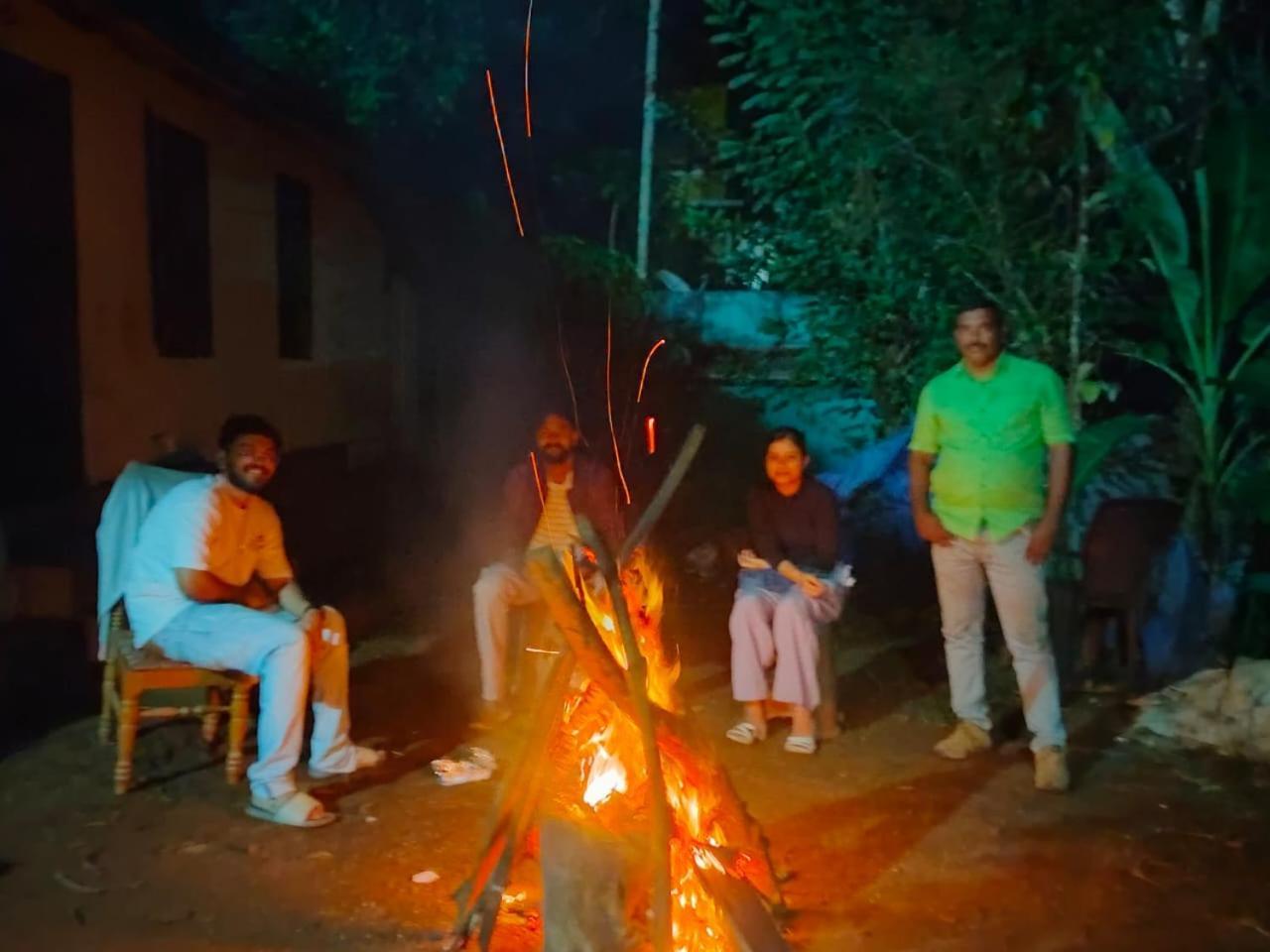Riya Home Stay Munnar Anaviratty Eksteriør billede